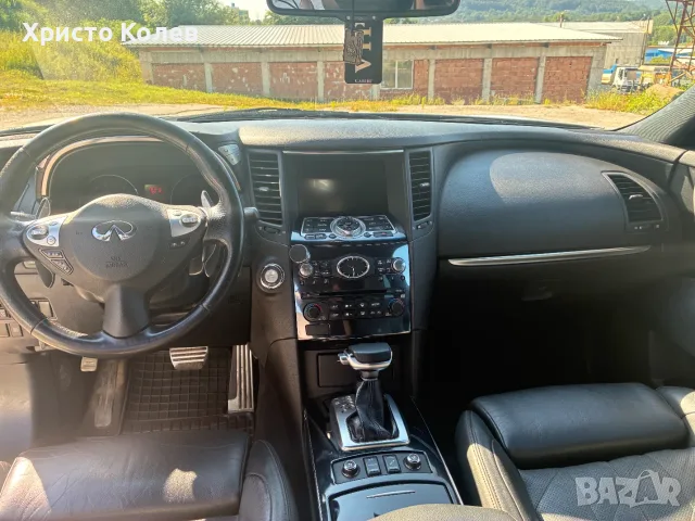 Продавам Infiniti FX 37 (2009) – 3.7 Бензин/Газ, снимка 8 - Автомобили и джипове - 55478543