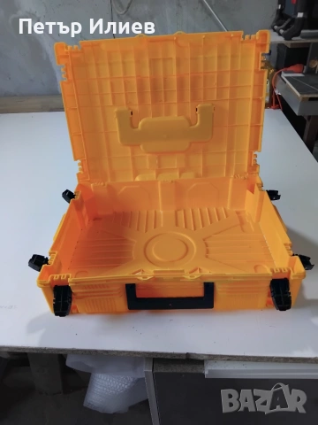 4 L-BOXX и 2 зарядни, снимка 11 - Куфари с инструменти - 55051608