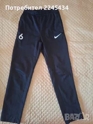 Детски оригинални долнища на Nike!, снимка 11 - Детски анцузи и суичери - 55576116