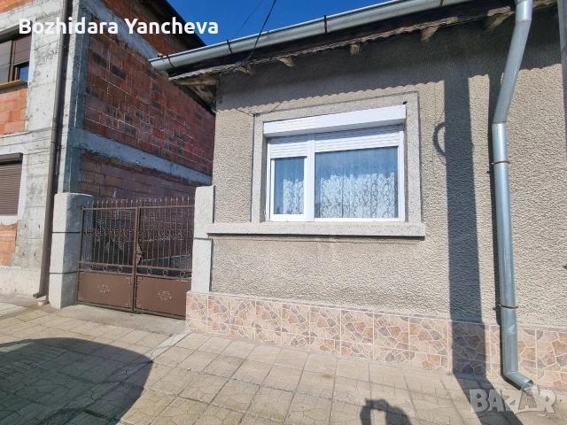 Давам под наем къща, снимка 2 - Стаи под наем - 54570038