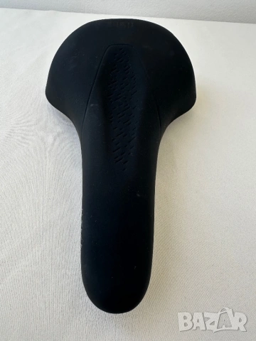 Fizik Terra Alpaca X5 -велосипедно седло, снимка 3 - Части за велосипеди - 54917804
