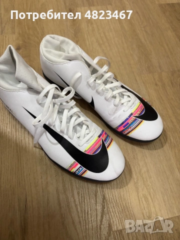 Бутонки Nike