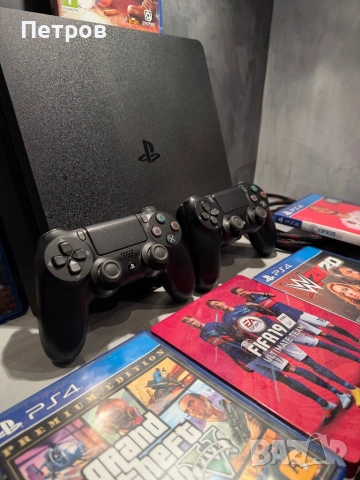 КАТО ЧИСТО НОВ Ps4 1TB + 2 джойстика + GTA 5 + 6 игри, снимка 5 - PlayStation конзоли - 54528580