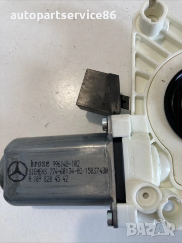 Мотор за прозорец задна лява врата за Mercedes B Class W245 B170 (2008) A1698204542, снимка 2 - Части - 54082121