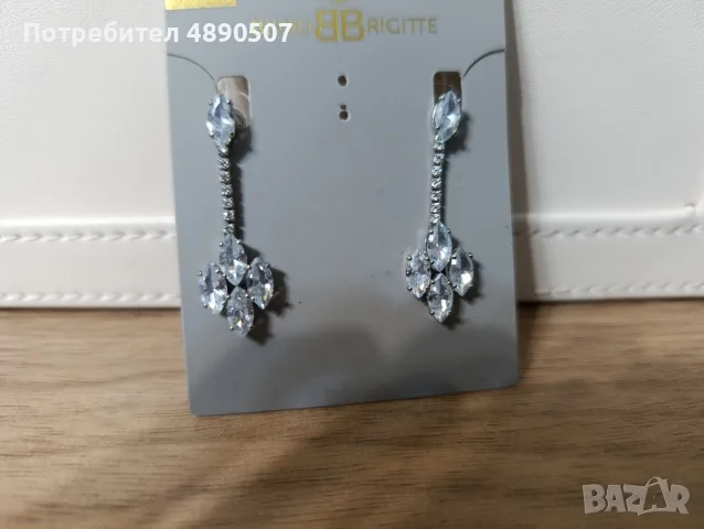 обеци с кристали, бижутерия, снимка 2 - Обеци - 55343875