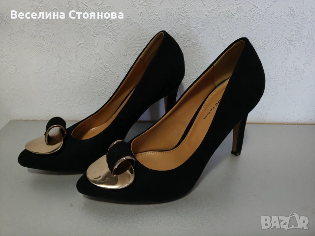 Черни велурени обувки , снимка 3 - Дамски обувки на ток - 54960624