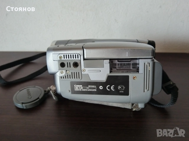 Canon MVX300 Mini DV Camcorder Japan, снимка 3 - Камери - 54532419
