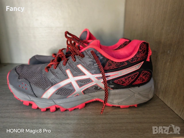 Маратонки Asics 39,5 номер, снимка 3 - Маратонки - 55181941