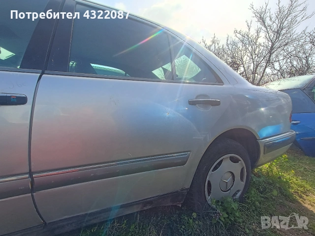 Врата / Врати за Mercedes-Benz  w210 1997г, снимка 4 - Части - 54229989