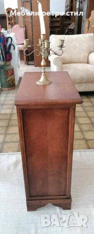 Изключително красиво и стилно шкафче от масивно дърво с фина декоративна резба. , снимка 5 - Декорация за дома - 54203440