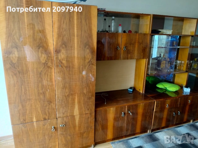 Подарявам гардероб и холна секция , снимка 3 - Гардероби - 54790991