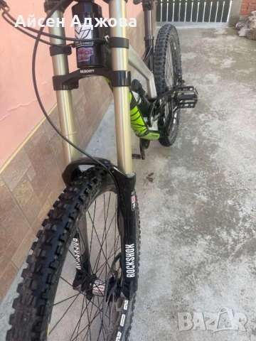 Yt tues downhill 2.0 comp, снимка 4 - Велосипеди - 54747191