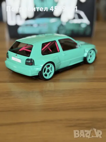 Рядък 1:18 VW Golf 3 V10 JP Performance С Оригинална Кутия и Документ За Автентичност, снимка 5 - Колекции - 55437479