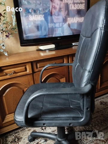офис стол - кожен, снимка 3 - Столове за офис - 54180396