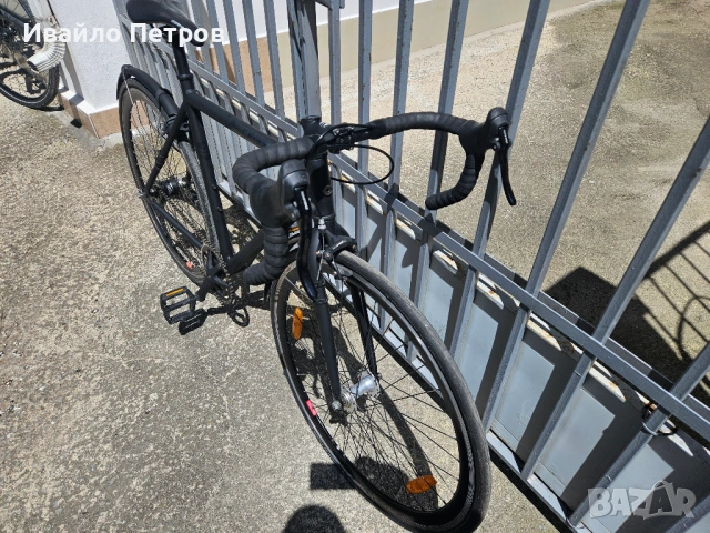 Шосеен велосипед 28 цола FIXIE INC-шест месеца гаранция, снимка 2 - Велосипеди - 54912790