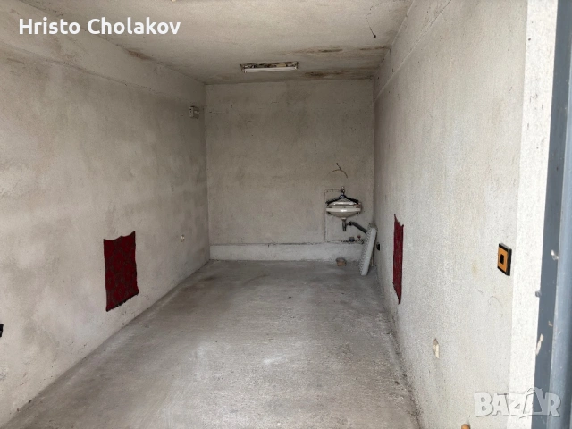 Гарарж под наем до Максим Горки, снимка 2 - Гаражи и паркоместа - 54050922