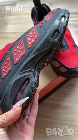 Оригинални нови маратонки Nike Air Max SNDR GORE-TEX! 37,5 н, снимка 5 - Маратонки - 54637295