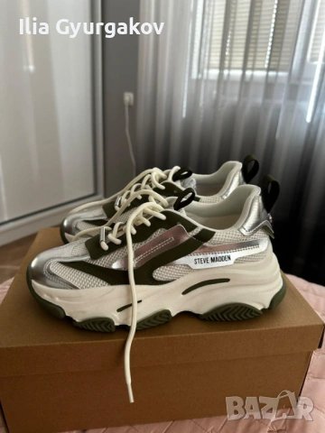 Дамски маратонки на марката Steve Madden. Не са обувани нито веднъж, само са пробвани.   Размер: 38 