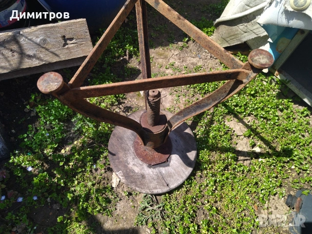 Въртящо столче, снимка 5 - Столове - 47425242