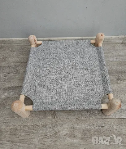 Дървен хамак за кучета и котки 10 кг 49,5 x 49,5 x 15 см, снимка 2 - Други стоки за животни - 55598355