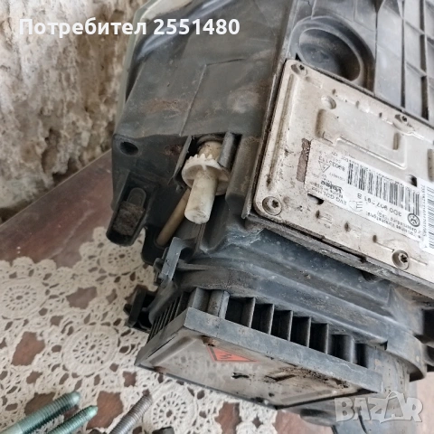 Десен фар Passat B6 Xenon + подложка, снимка 9 - Части - 54660192