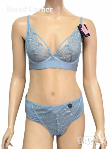 Комплект дамско бельо Hunkemöller – сутиен 75C и бикини XL, светлосиня дантела