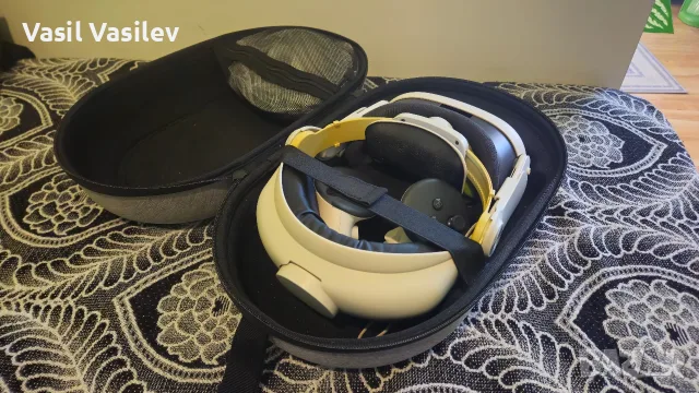 Meta Quest 3 128GB / VR очила, комплект