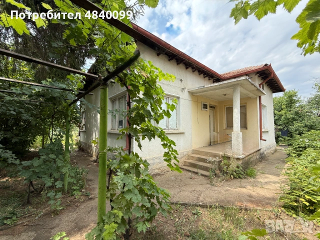 Продава се къща 152 кв и гараж, с двор 2 декара 