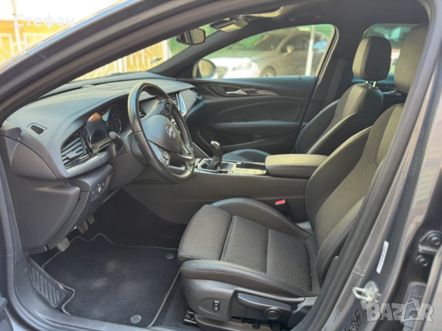 Opel Insignia 2021, снимка 18 - Автомобили и джипове - 53767709