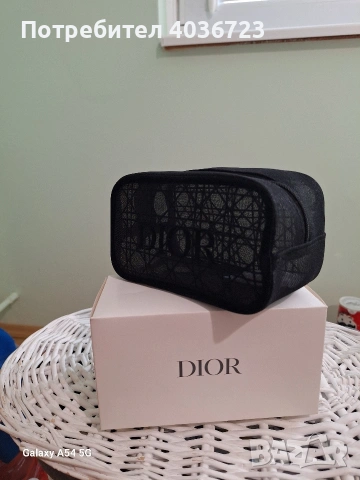 Дамски несесер "Christian Dior", снимка 11 - Чанти - 55223797