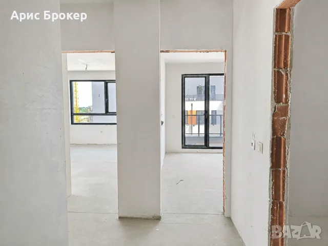 ПРОСТОРЕН 3-СТАЕН АПАРТАМЕНТ С ГАРАЖ И ПАНОРАМНА ГЛЕДКА КЪМ ВИТОША, снимка 9 - Апартаменти - 55479360