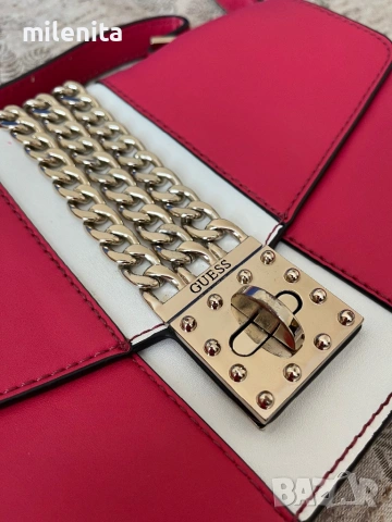 Страхотна оригинална чанта на Guess/Гес, наситено розова, снимка 3 - Чанти - 54049551