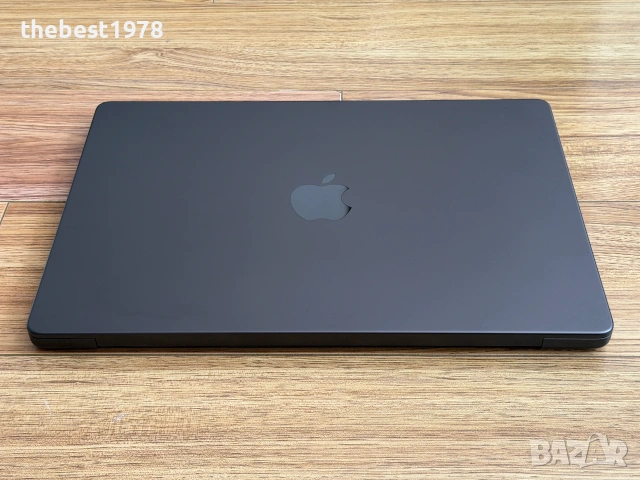MacBook Pro 14`M4 Pro/14 CPU/20 GPU/24GB RAM/1000GB SSD/Гаранция/Батерия 100%/Space Black, снимка 4 - Лаптопи за работа - 55268119