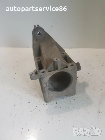 Конзола за монтаж на двигателя лява за Mercedes W906 Sprinter 311 CDI (2006-2010) A6462230404