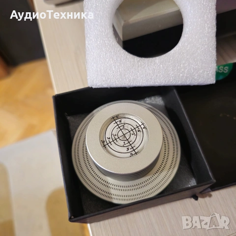 ПРОМО/Клампа Aluminum Stabilizer with Bubble Level Silver Cтабилизатор, снимка 12 - Грамофони - 54258455