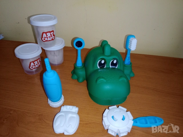 Комплект зъболекарски - динозавър 