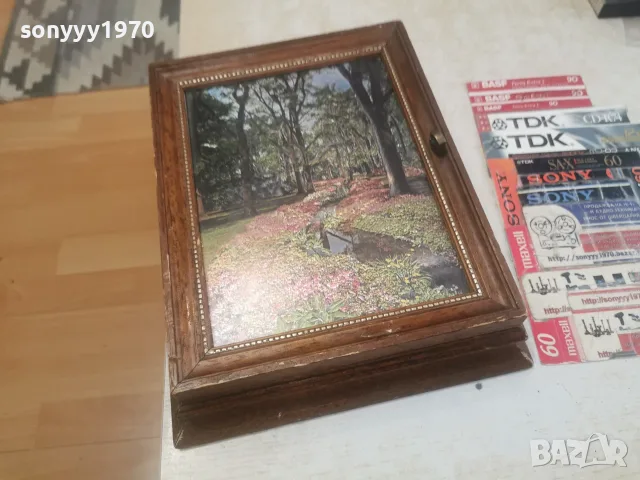 КРАСИВА ДЪРВЕНА КУТИЯ ОТ ФРАНЦИЯ 0908261604L4