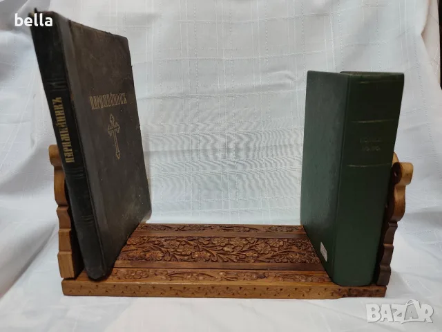 Дървена сгъваема и регулируема  поставка ,рафт за книги изцяло с дърворезба и два слона в края, снимка 2 - Антикварни и старинни предмети - 55672385