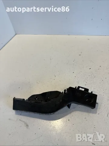 Конзола за задна броня дясна страна за Toyota Avensis 1.6 D4D (2016) 52577-05050 OEM