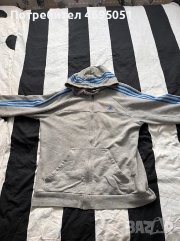 Продавам adidas essentially 3 stripes