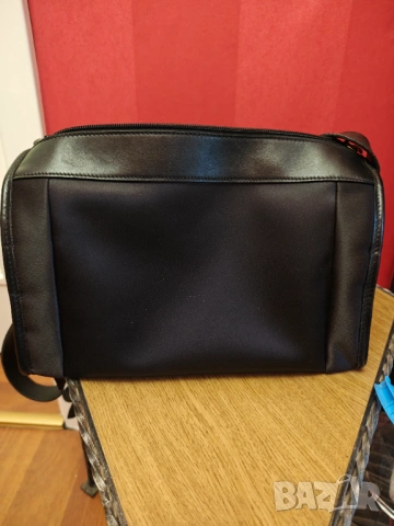 Calvin Klein Чанта естествена кожа и плат, снимка 4 - Чанти - 54370208