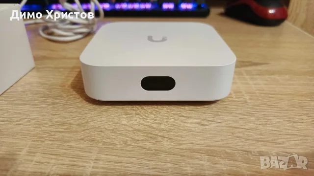 Продавам рутер/AP Ubiquiti Unifi Express