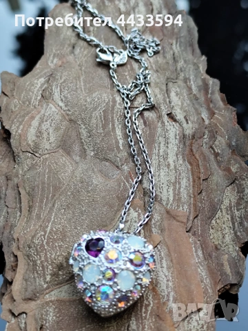 Колие сърце Swarovski , снимка 2 - Бижутерийни комплекти - 54734279