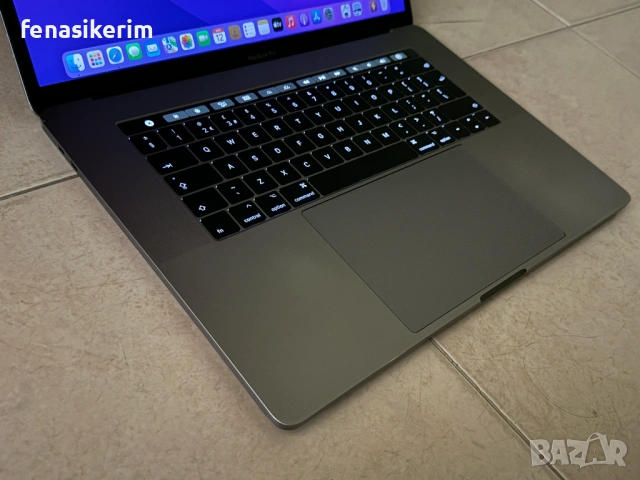 15.4' Core i7 Apple MacBook Pro Late 2016 SG TouchBar 16GB RAM/512GB SSD/Radeon Pro 460 4GB/Бат 6ч, снимка 6 - Лаптопи за работа - 50420967