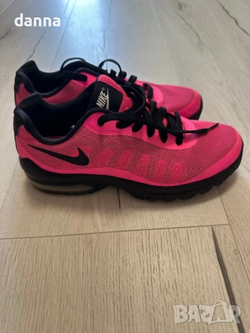 Оригинални маратонки Nike 