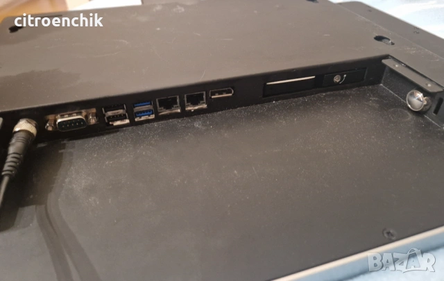 Индустриален тъч скрийн компютър с баркод четец, снимка 2 - Работни компютри - 54030878