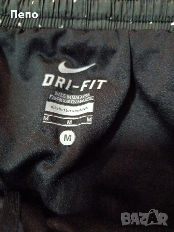  Дамски Къси гащи Nike, снимка 2 - Къси панталони и бермуди - 55164541