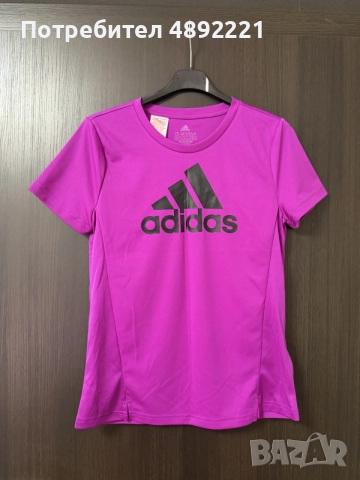 Продавам оригинална Adidas тениска. 