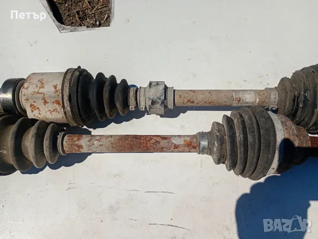 Къса дълга полуоска Нисан нв200 nissan nv200 1.5дци, снимка 3 - Части - 55619418