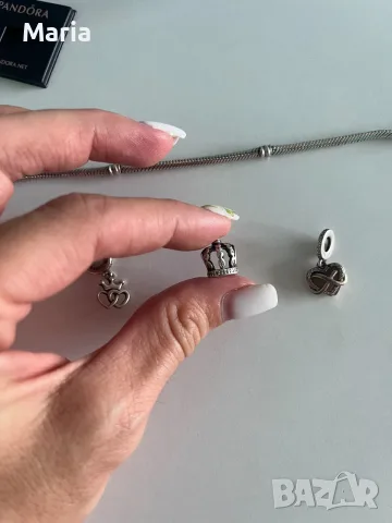 Оригинална гривна Pandora с талисмани – отлично състояние, снимка 4 - Гривни - 54731872
